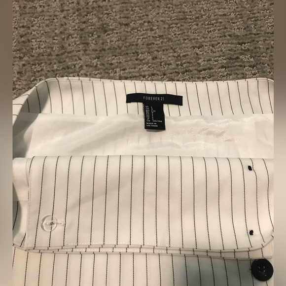 Mini skirt - Picture 3 of 3